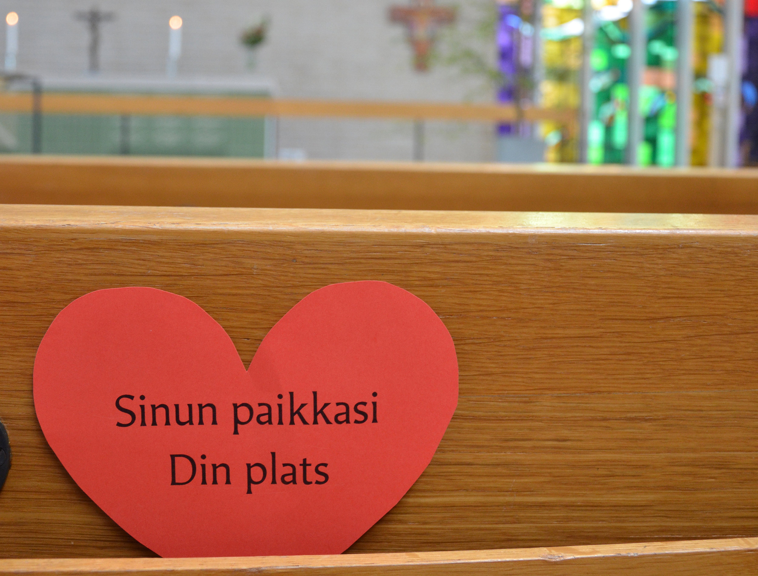 Kyrkbänk i Gamlakarleby kyrka.